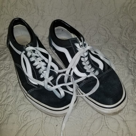 Vans Other - Vans Old Skool black half suede mens 7.5 womens 9